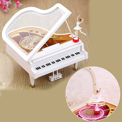 Classic Clockwork Rotating Dancer Music Box