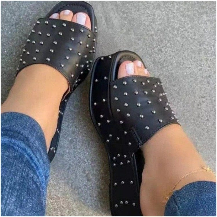 Women Rivet Slippers