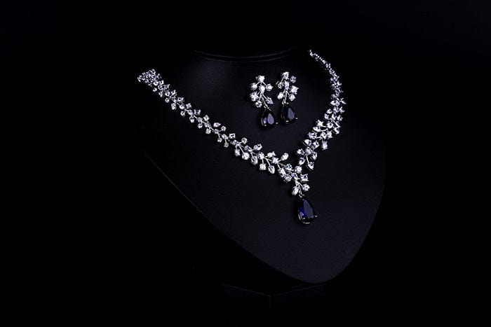 Elegant Zircon Necklace Set