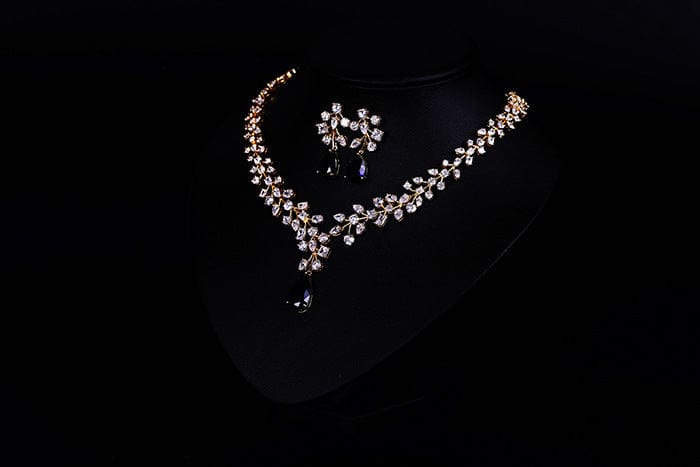 Elegant Zircon Necklace Set