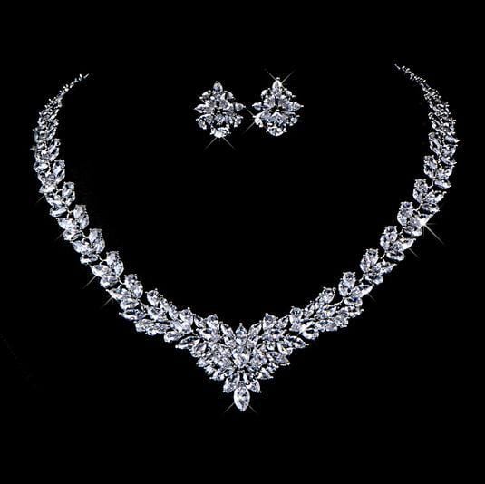 Elegant Zircon Flower Necklace Set