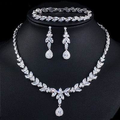 Luxury 3Pce Diamanté Set