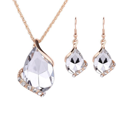 Bell Pendant Necklace Set