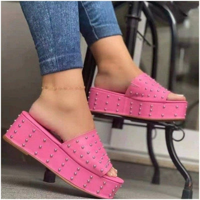 Women Rivet Slippers